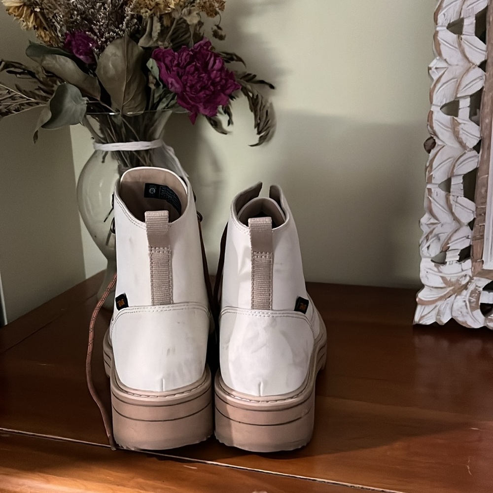 Teva Midform Boot In White Swan Size 8 - image 2